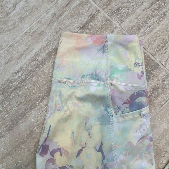Victoria’s Secret pastel leggings with pockets – size 8 - Picture 2 of 6